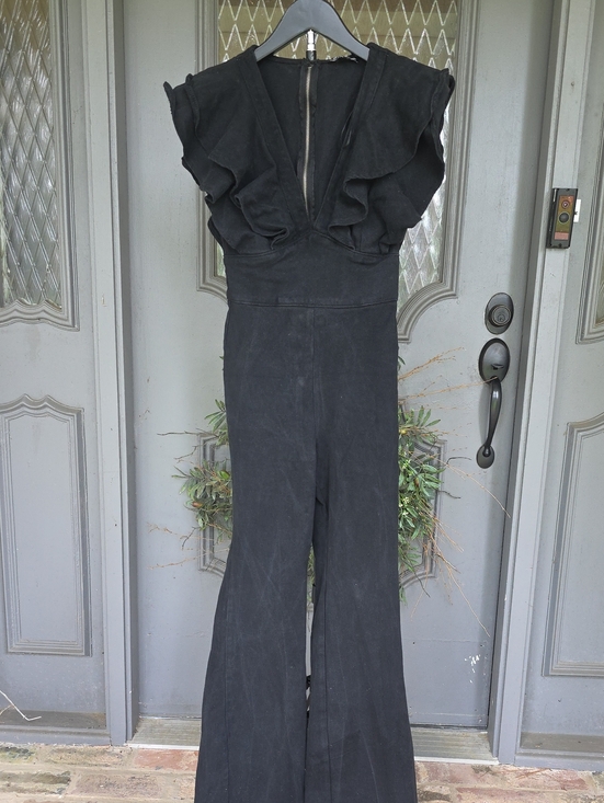 Fashion Nova Pants - Fashion Nova Jumpsuit 'Can't Deny This' Ruffle Sleeves V-Neck Wide-Leg XS Womens